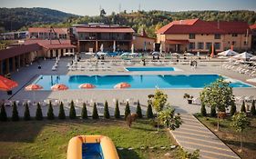 Готель Іллара